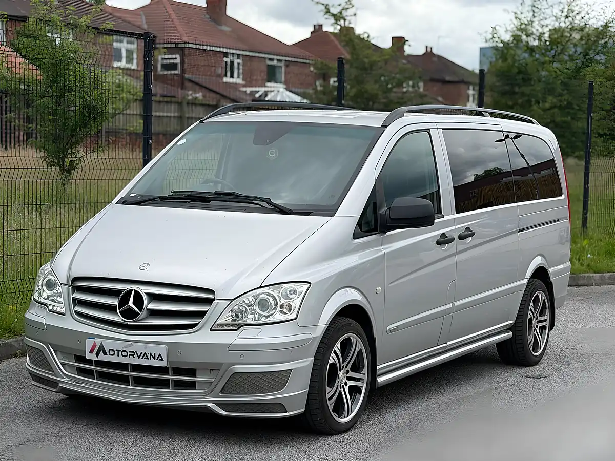 Used 2014 Mercedes-Benz Vito Dualiner Sport L3 Silver - Interior and Exterior details 7
