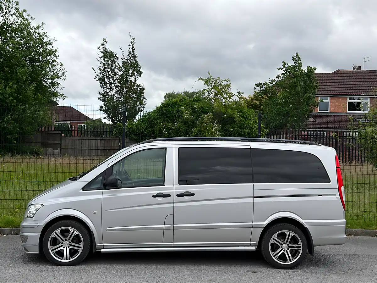 Used 2014 Mercedes-Benz Vito Dualiner Sport L3 Silver - Interior and Exterior details 8
