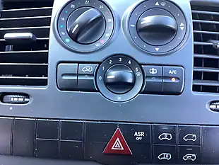 Used 2014 Mercedes-Benz Vito Dualliner White - Interior and Exterior details 13