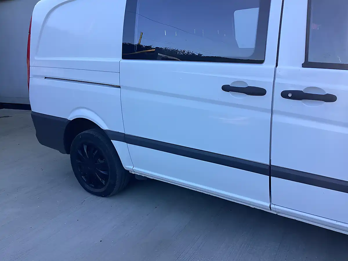 Used 2014 Mercedes-Benz Vito Dualliner White - Interior and Exterior details 8