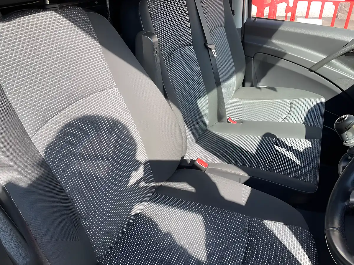 Used 2014 Mercedes-Benz Vito Temperature Controlled Silver - Interior and Exterior details 14