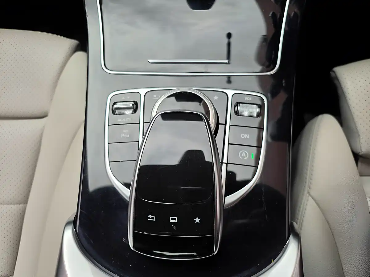 Used 2014 Mercedes C Class Sport Grey - Interior and Exterior details 16