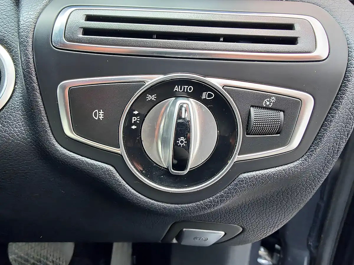 Used 2014 Mercedes C Class Sport Grey - Interior and Exterior details 17