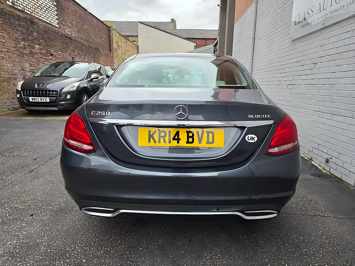 Used 2014 Mercedes C Class Sport Grey - Interior and Exterior details 7