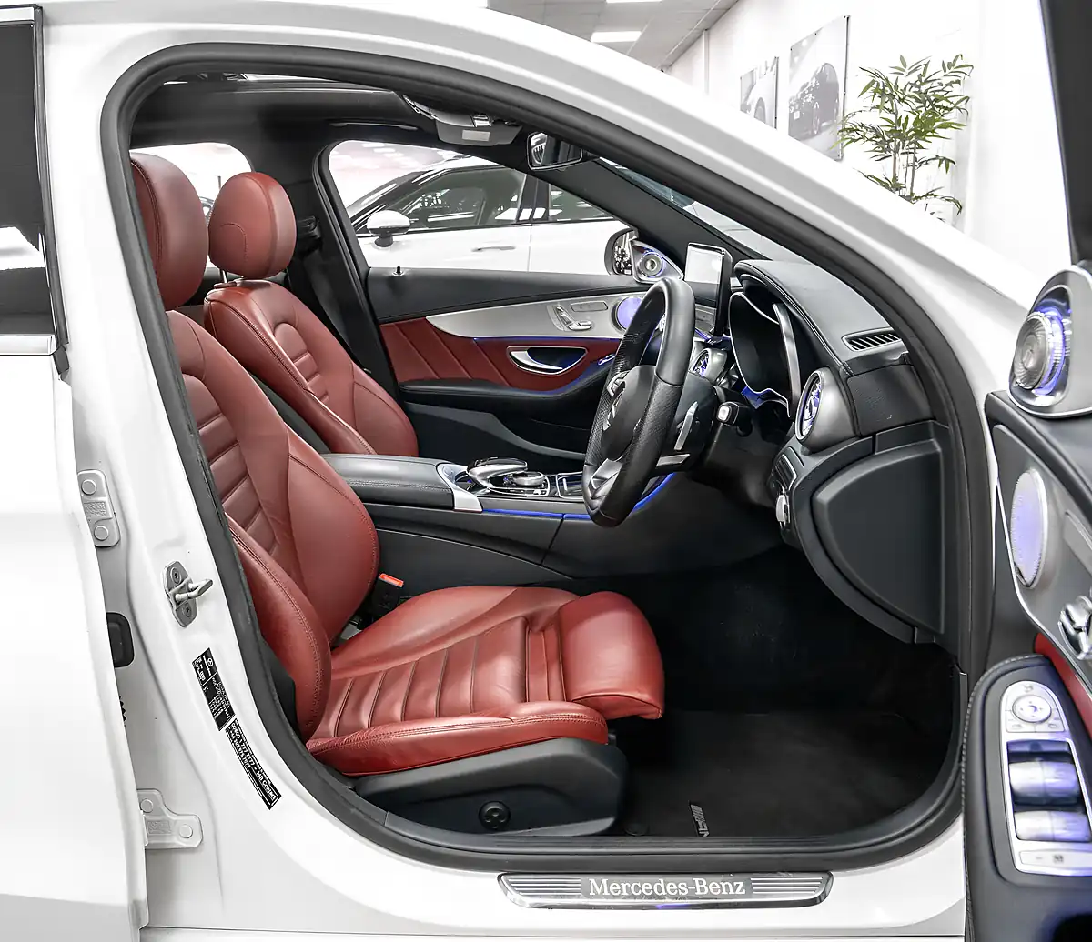 Used 2014 Mercedes C250 AMG Line Polar White - Interior and Exterior details 12