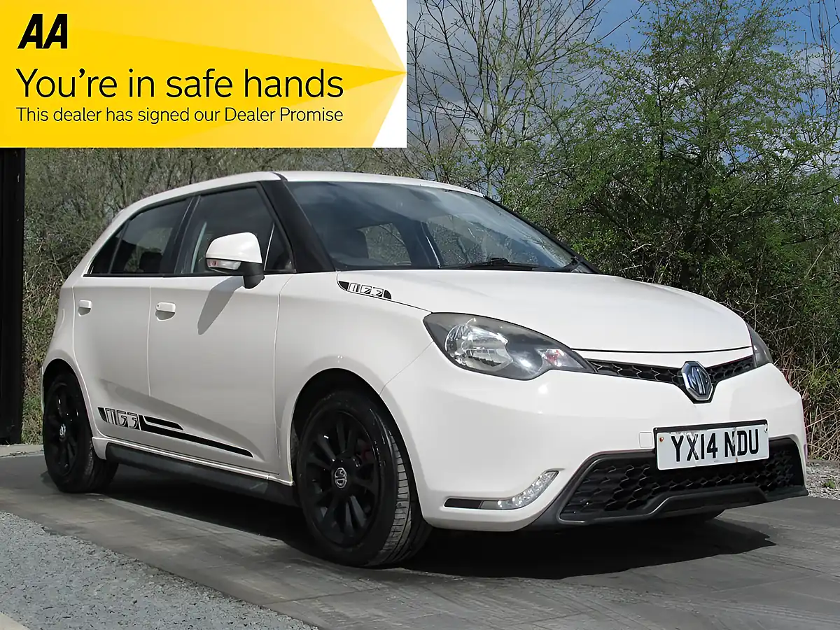 Used 2014 MG MG3 3Style White - Interior and Exterior details 5