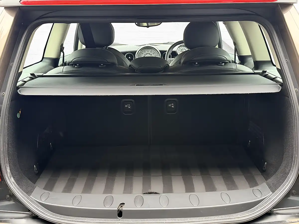 Used 2014 MINI Clubman Cooper Bond Street Black - Interior and Exterior details 10