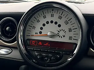 Used 2014 MINI Clubman Cooper Bond Street Black - Interior and Exterior details 15
