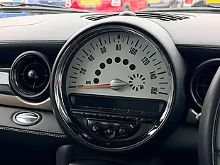 Used 2014 MINI Clubman Cooper Bond Street Black - Interior and Exterior details 16