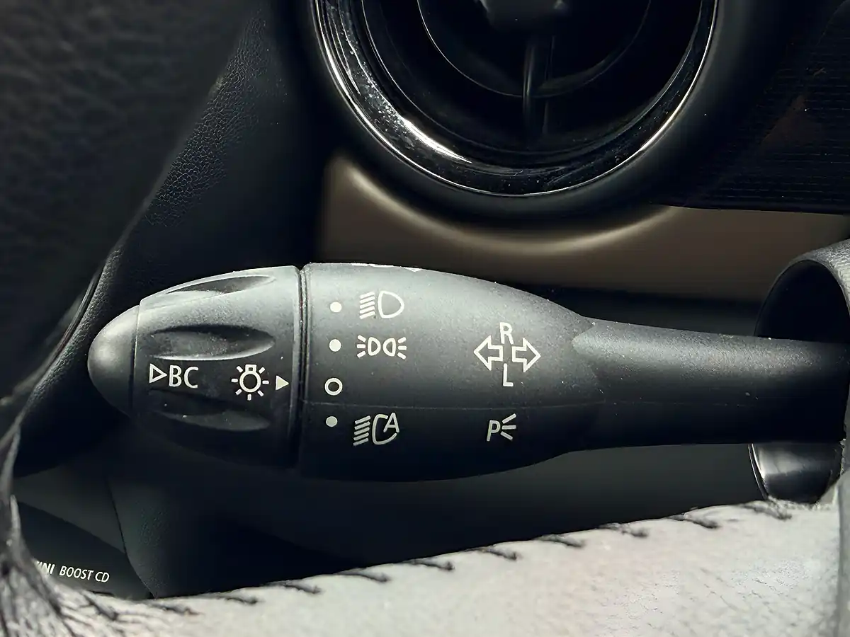 Used 2014 MINI Clubman Cooper Bond Street Black - Interior and Exterior details 18