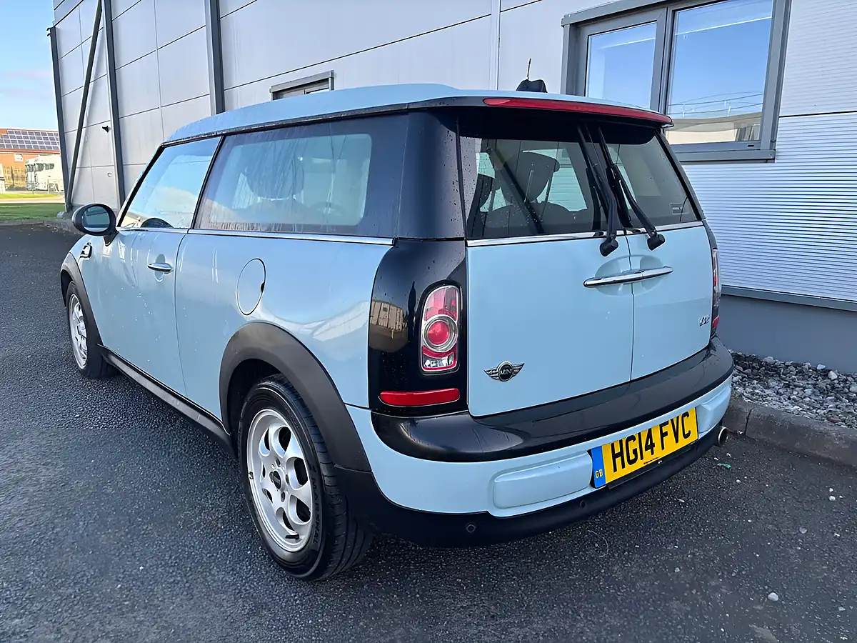 Used 2014 MINI Clubman One Blue - Interior and Exterior details 12