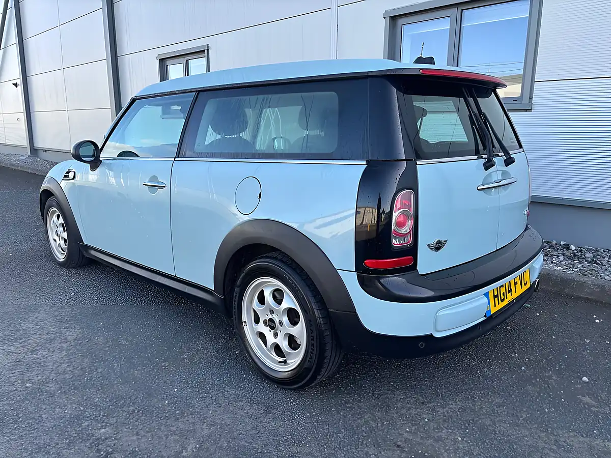 Used 2014 MINI Clubman One Blue - Interior and Exterior details 13
