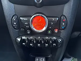 Used 2014 MINI Clubman One Blue - Interior and Exterior details 15