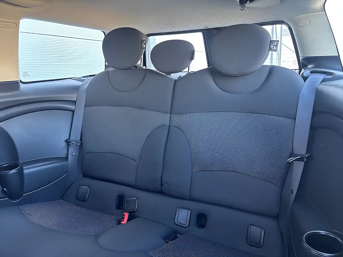 Used 2014 MINI Clubman One Blue - Interior and Exterior details 20