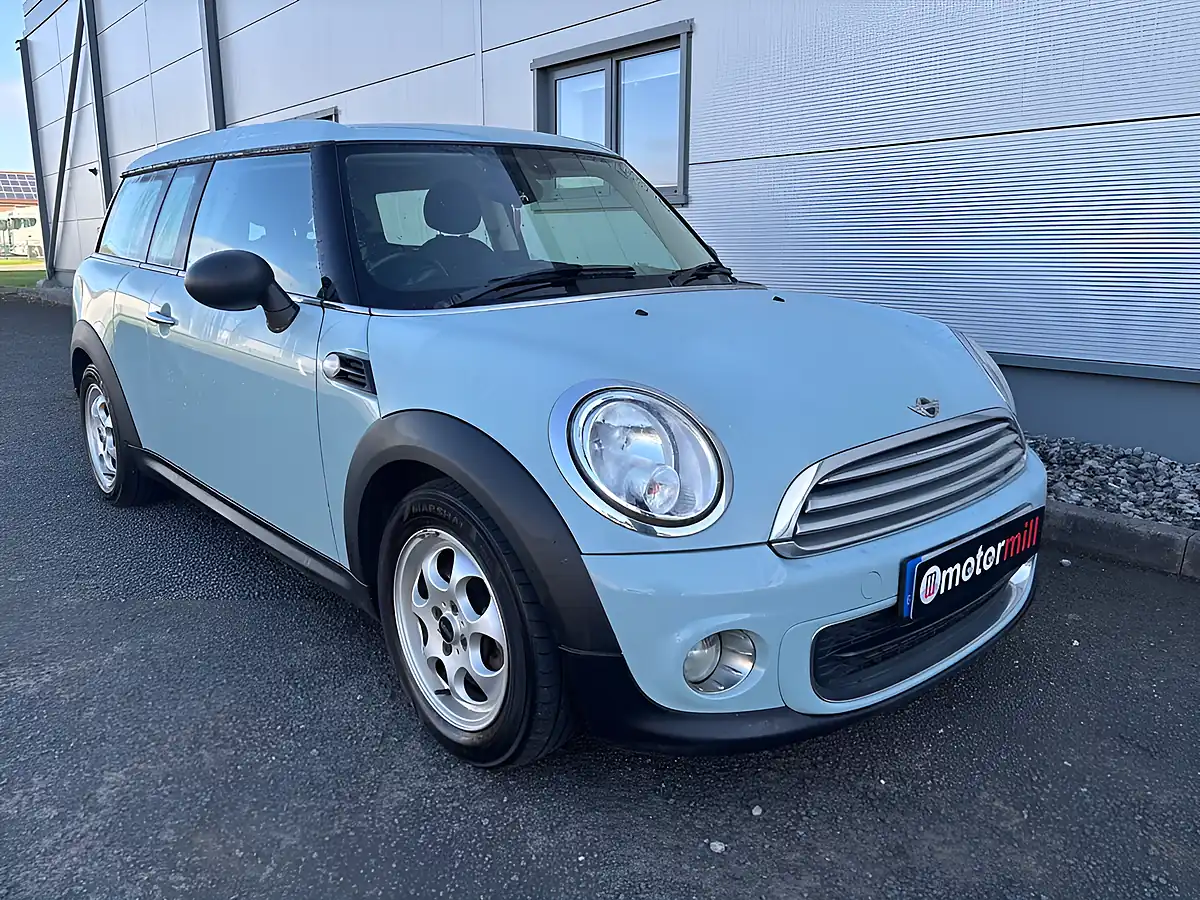 Used 2014 MINI Clubman One Blue - Interior and Exterior details 3