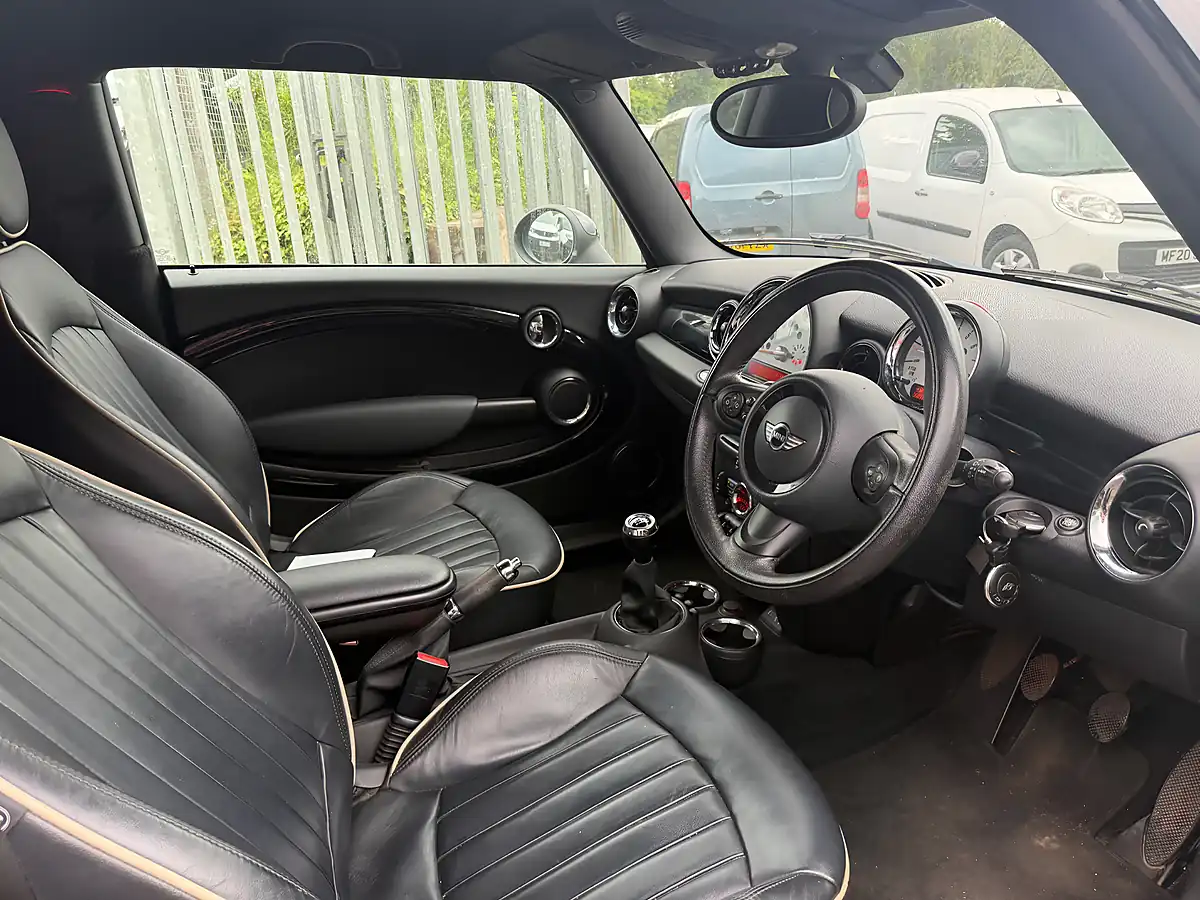 Used 2014 MINI Clubvan Cooper Midnight Black Metallic - Interior and Exterior details 8