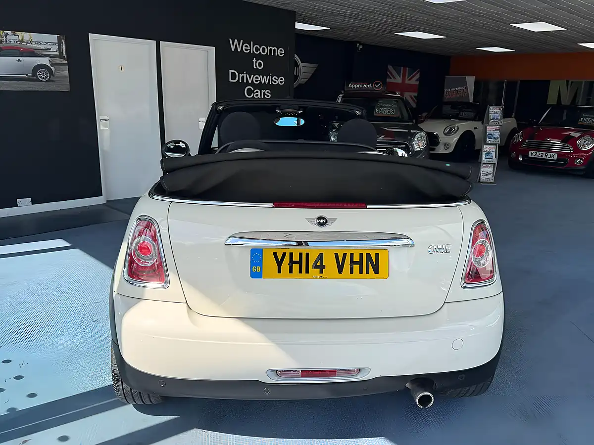 Used 2014 MINI Convertible One White - Interior and Exterior details 13