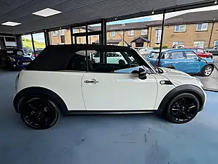 Used 2014 MINI Convertible One White - Interior and Exterior details 6