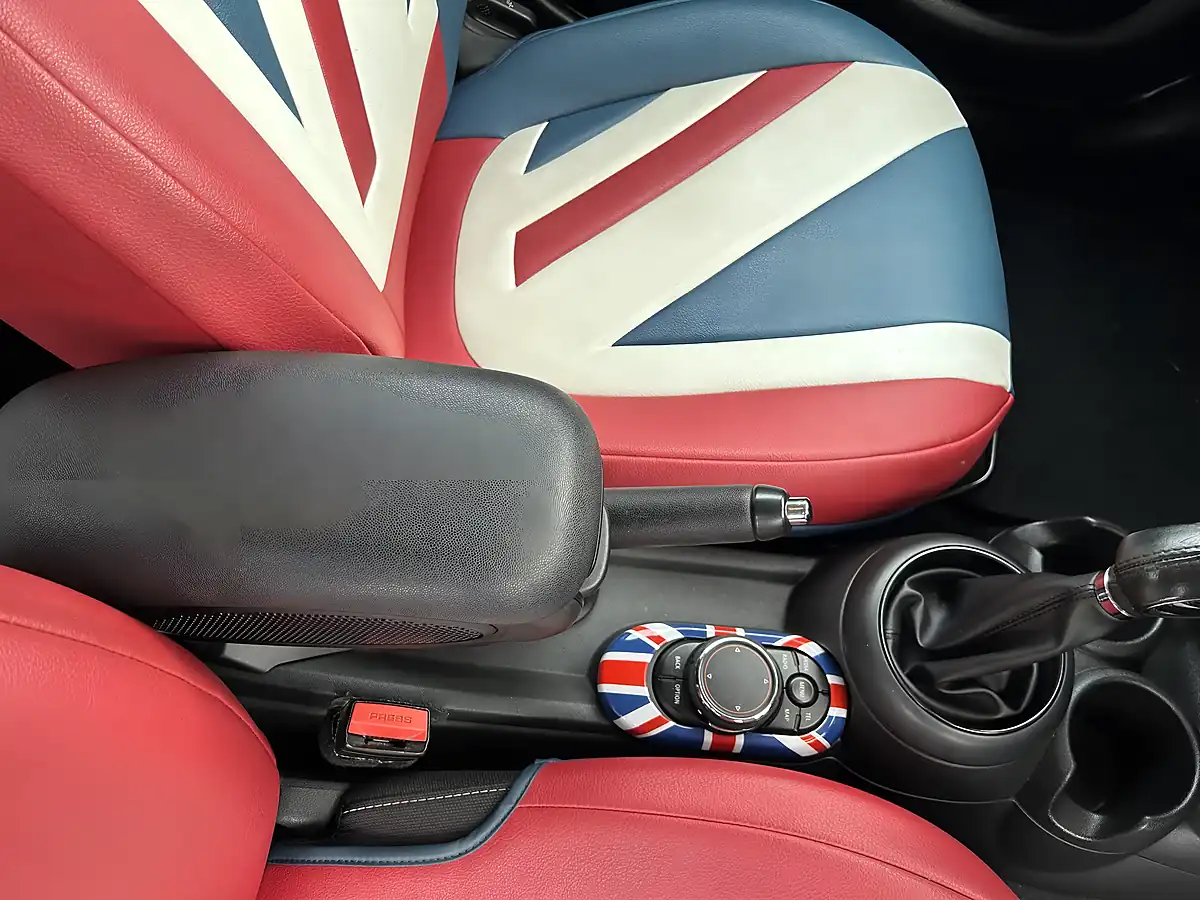 Used 2014 MINI Cooper Blue - Interior and Exterior details 11
