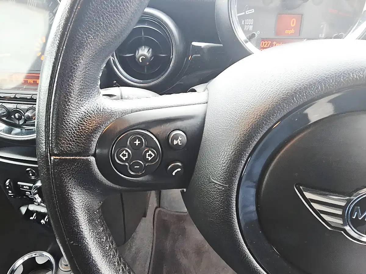 Used 2014 MINI Cooper Roadster Silver - Interior and Exterior details 15