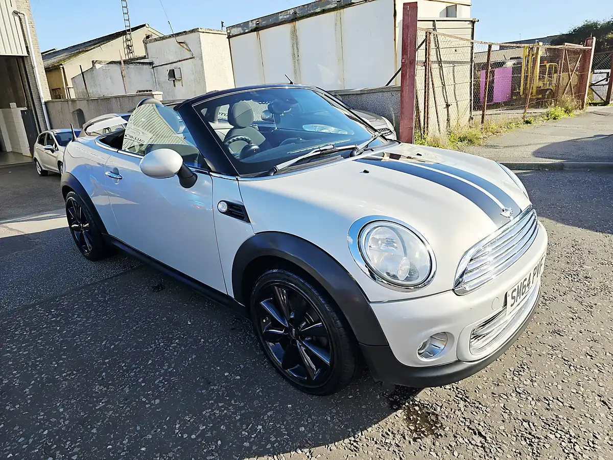Used 2014 MINI Cooper Roadster Silver - Interior and Exterior details 2