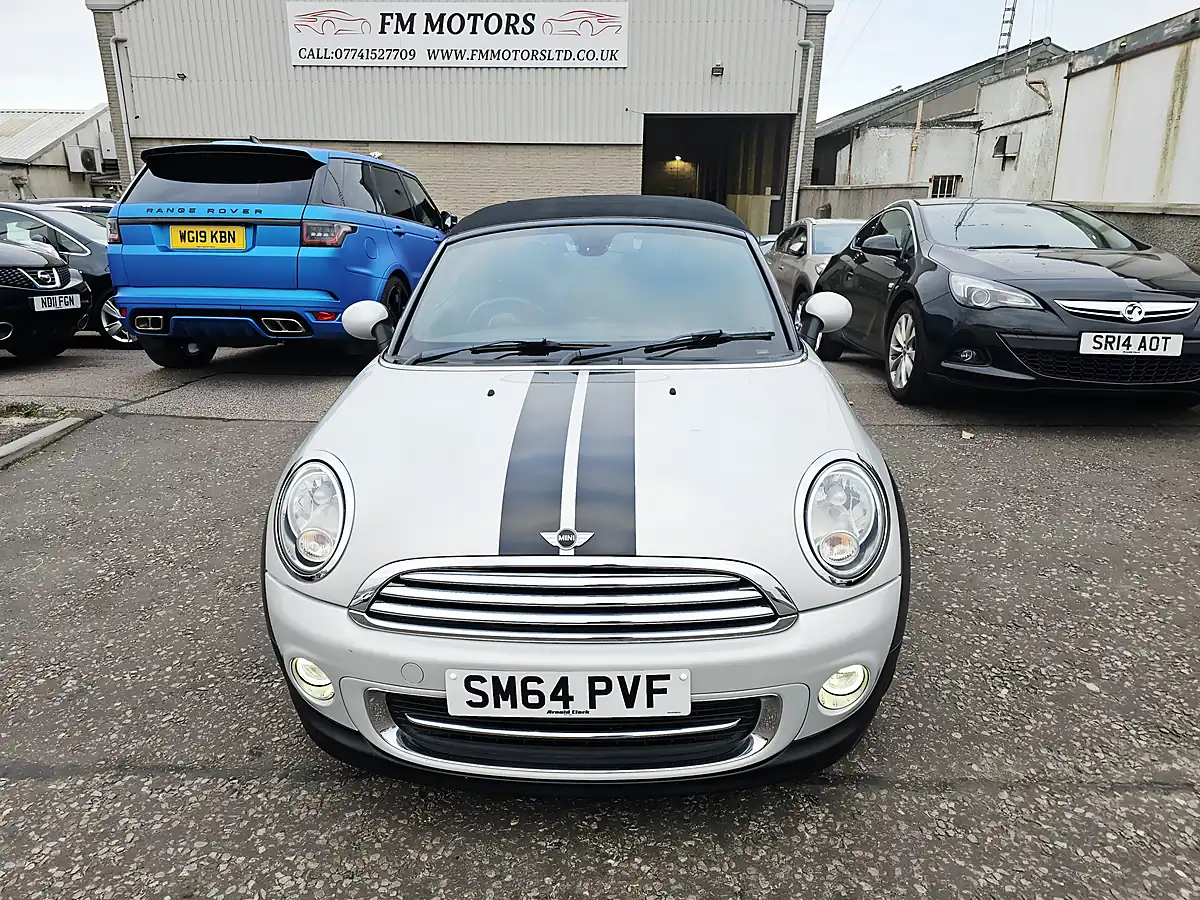 Used 2014 MINI Cooper Roadster Silver - Interior and Exterior details 7