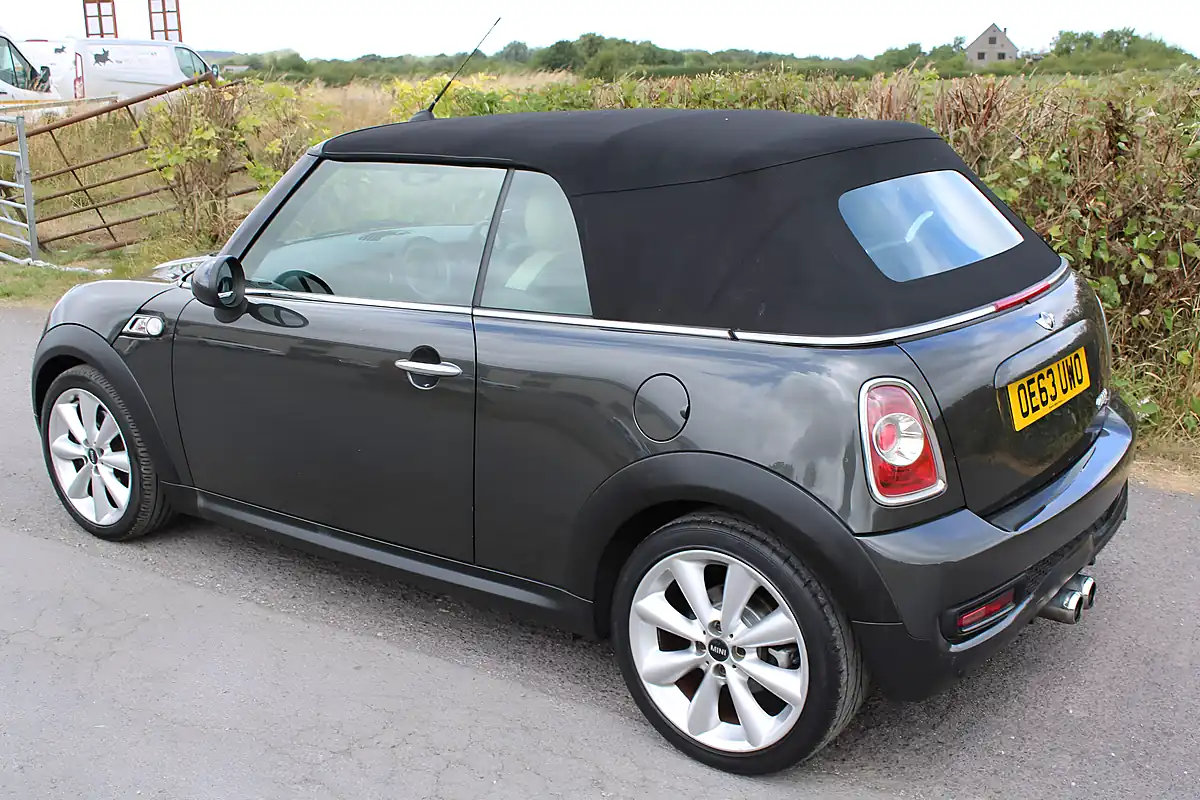 Used 2014 MINI Cooper S Convertible Grey - Interior and Exterior details 7
