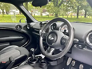 Used 2014 MINI Countryman Business Edition Light White Metallic - Interior and Exterior details 7