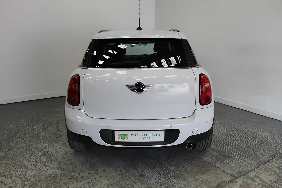 Used 2014 MINI Countryman Business Edition White - Interior and Exterior details 10