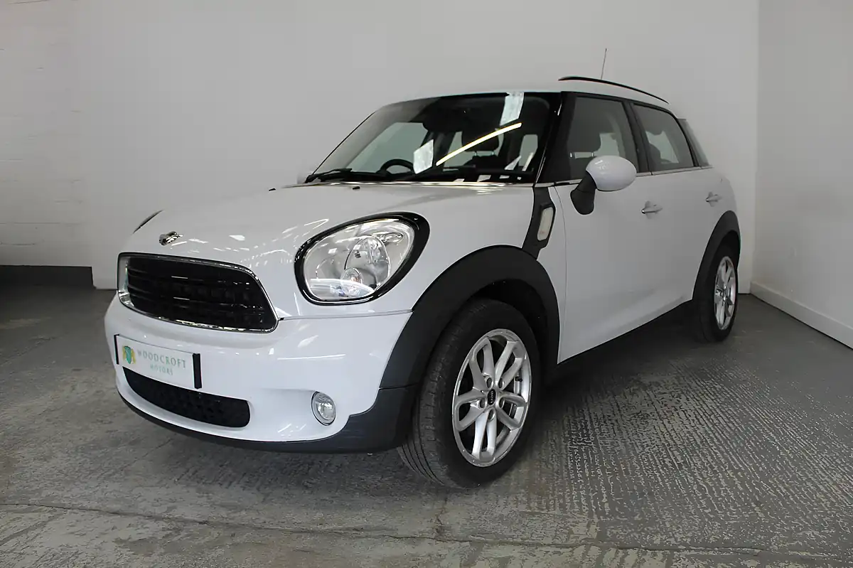 Used 2014 MINI Countryman Business Edition White - Interior and Exterior details 2