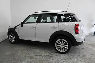 Used 2014 MINI Countryman Business Edition White - Interior and Exterior details 4