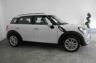 Used 2014 MINI Countryman Business Edition White - Interior and Exterior details 8