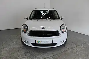 Used 2014 MINI Countryman Business Edition White - Interior and Exterior details 9