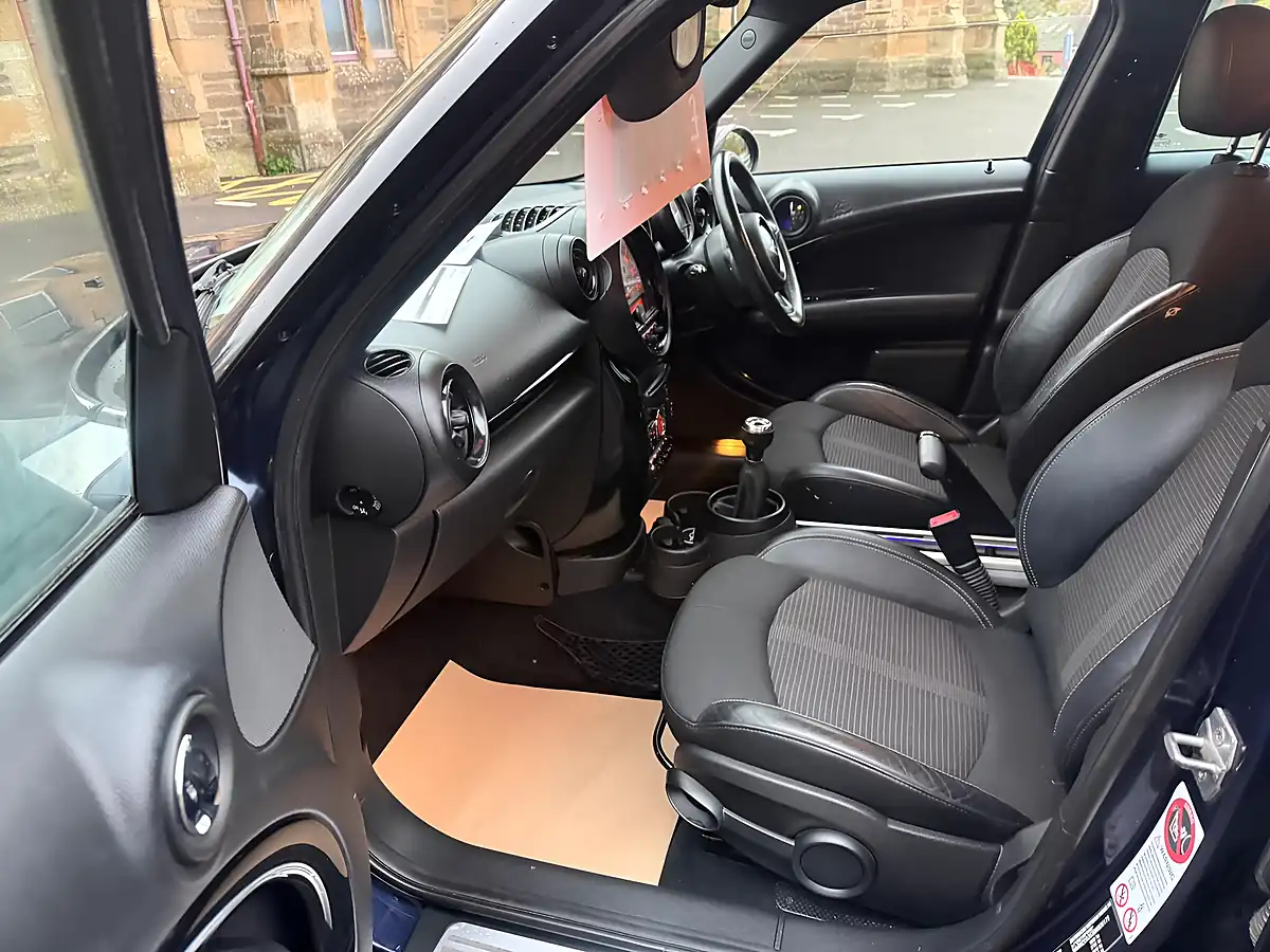 Used 2014 MINI Countryman Cooper ALL4 Blue - Interior and Exterior details 7