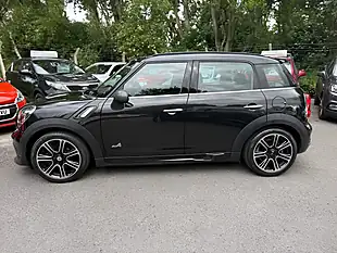 Used 2014 MINI Countryman Cooper Black - Interior and Exterior details 3