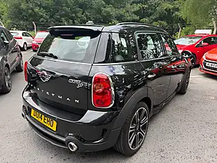 Used 2014 MINI Countryman Cooper Black - Interior and Exterior details 6