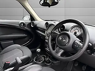 Used 2014 MINI Countryman Cooper Black - Interior and Exterior details 11