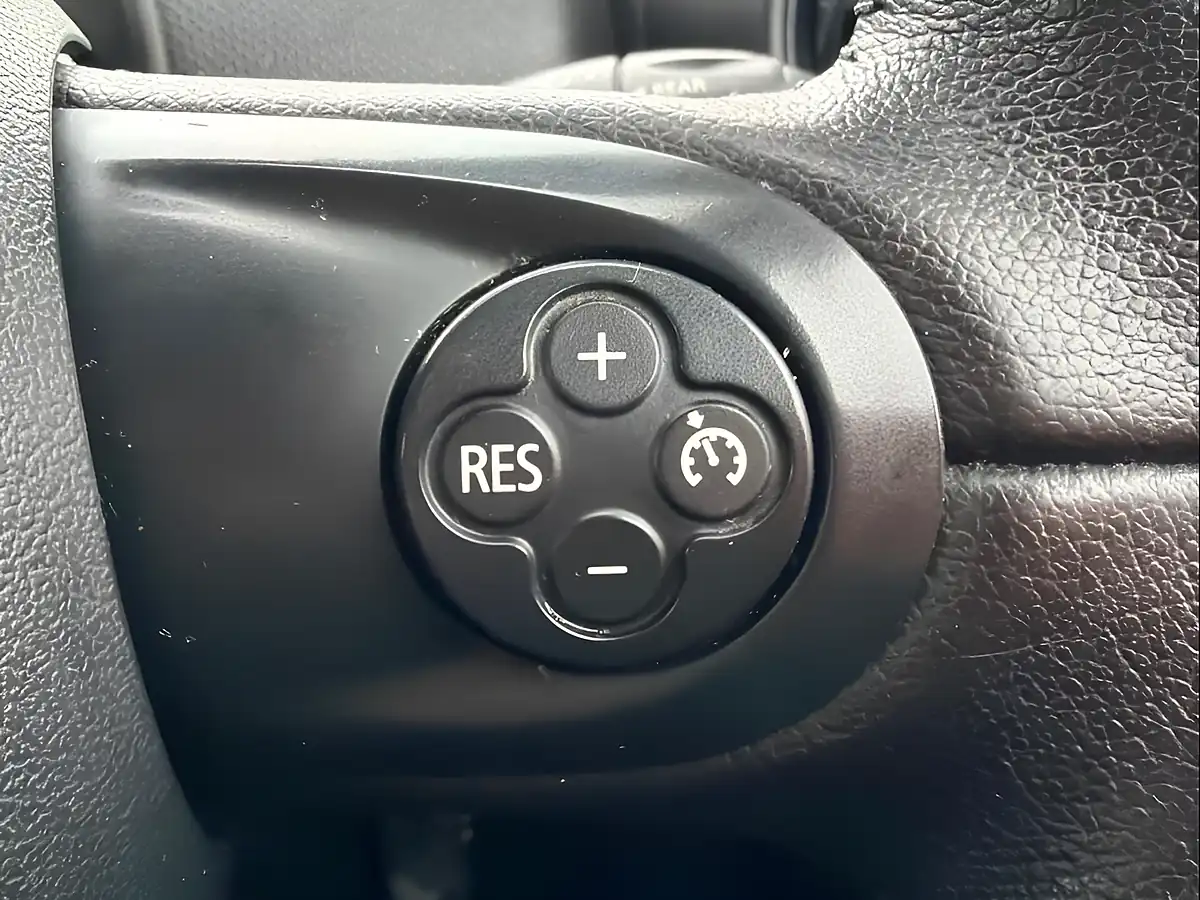 Used 2014 MINI Countryman Cooper Black - Interior and Exterior details 12