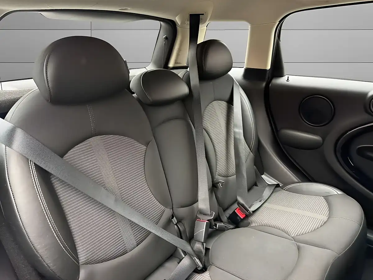 Used 2014 MINI Countryman Cooper Black - Interior and Exterior details 17