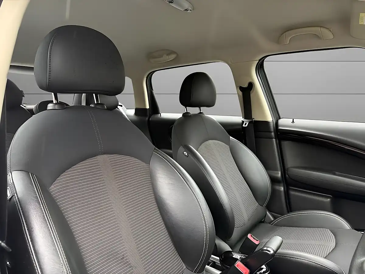 Used 2014 MINI Countryman Cooper Black - Interior and Exterior details 18