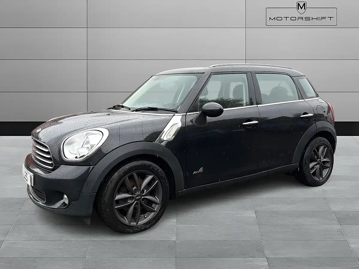 Used 2014 MINI Countryman Cooper Black - Interior and Exterior details 4