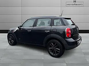 Used 2014 MINI Countryman Cooper Black - Interior and Exterior details 9