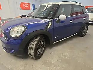 Used 2014 MINI Countryman Cooper Blue - Interior and Exterior details 4