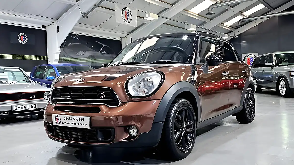 Used 2014 MINI Countryman Cooper Brown - Interior and Exterior details 10