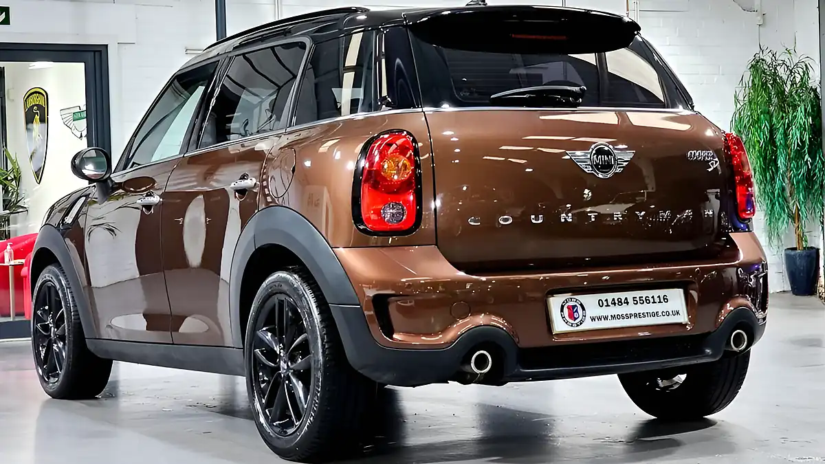 Used 2014 MINI Countryman Cooper Brown - Interior and Exterior details 12