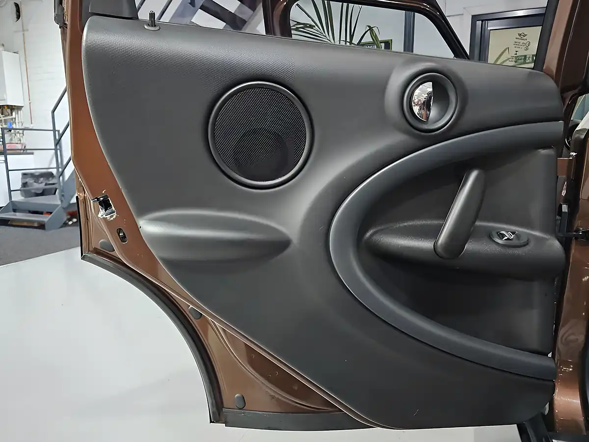 Used 2014 MINI Countryman Cooper Brown - Interior and Exterior details 19
