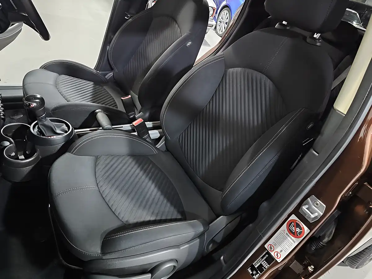 Used 2014 MINI Countryman Cooper Brown - Interior and Exterior details 20