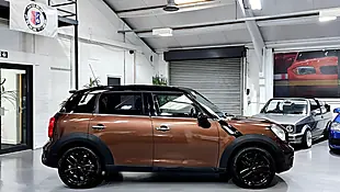 Used 2014 MINI Countryman Cooper Brown - Interior and Exterior details 5