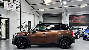 Used 2014 MINI Countryman Cooper Brown - Interior and Exterior details 6