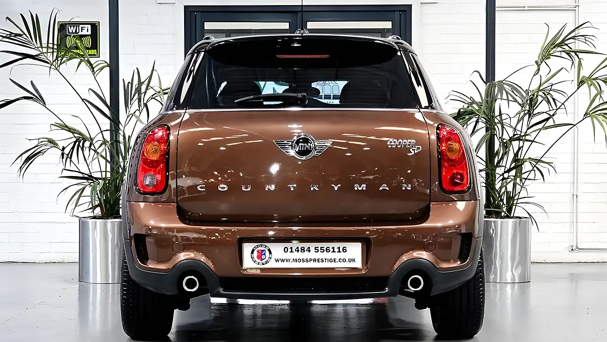 Used 2014 MINI Countryman Cooper Brown - Interior and Exterior details 7